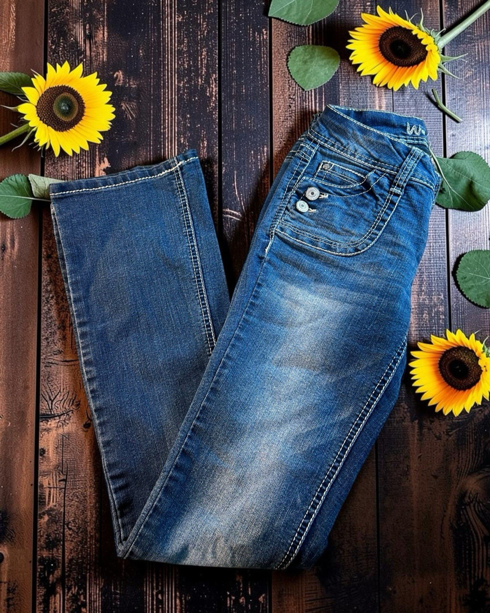 Wallflower Bootcut Jeans Sz 0 InstaSoft Dark Blue Wash Stretch Rhinestones Y2K